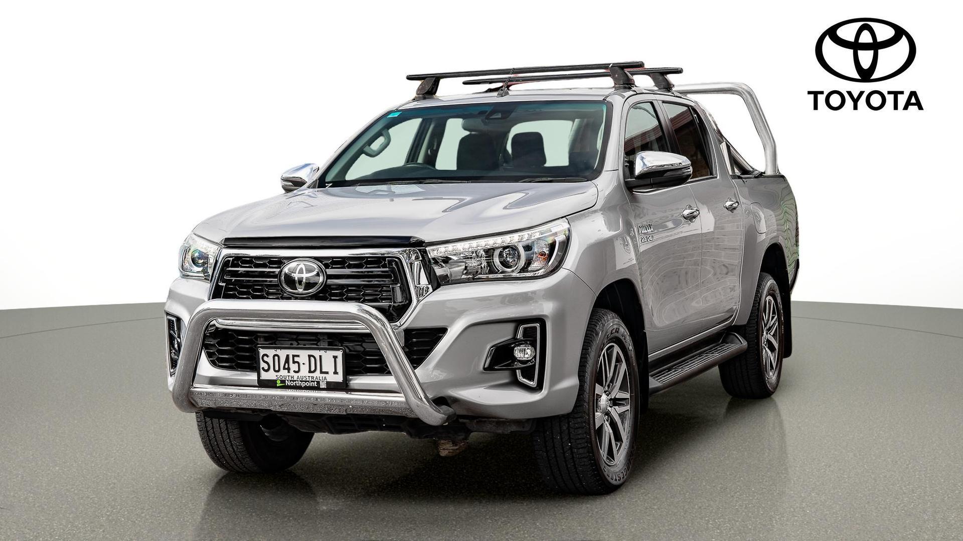 2020 Toyota Hilux SR5 in Silver