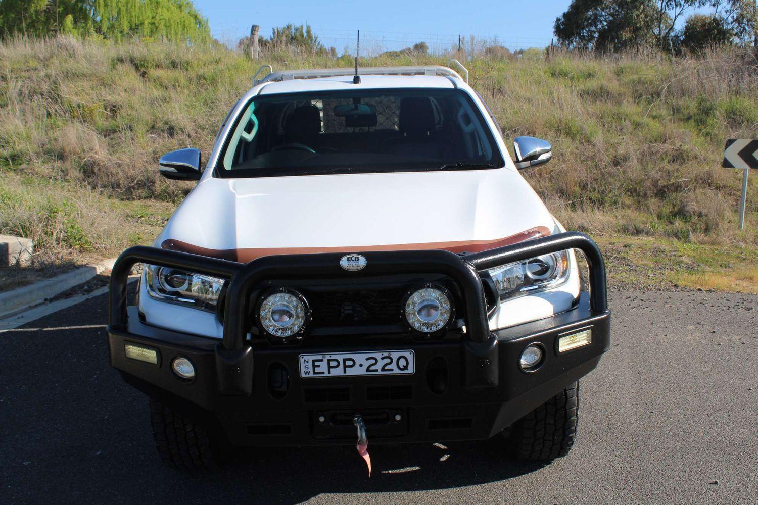 2017 Toyota Hilux SR5 in White