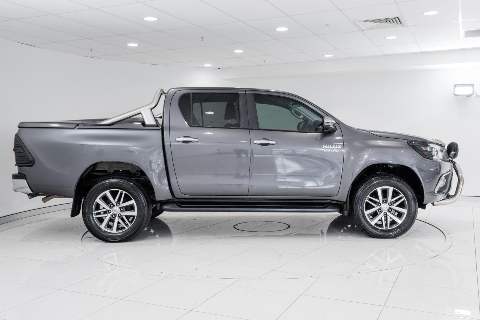 2017 Toyota Hilux SR5 in Silver