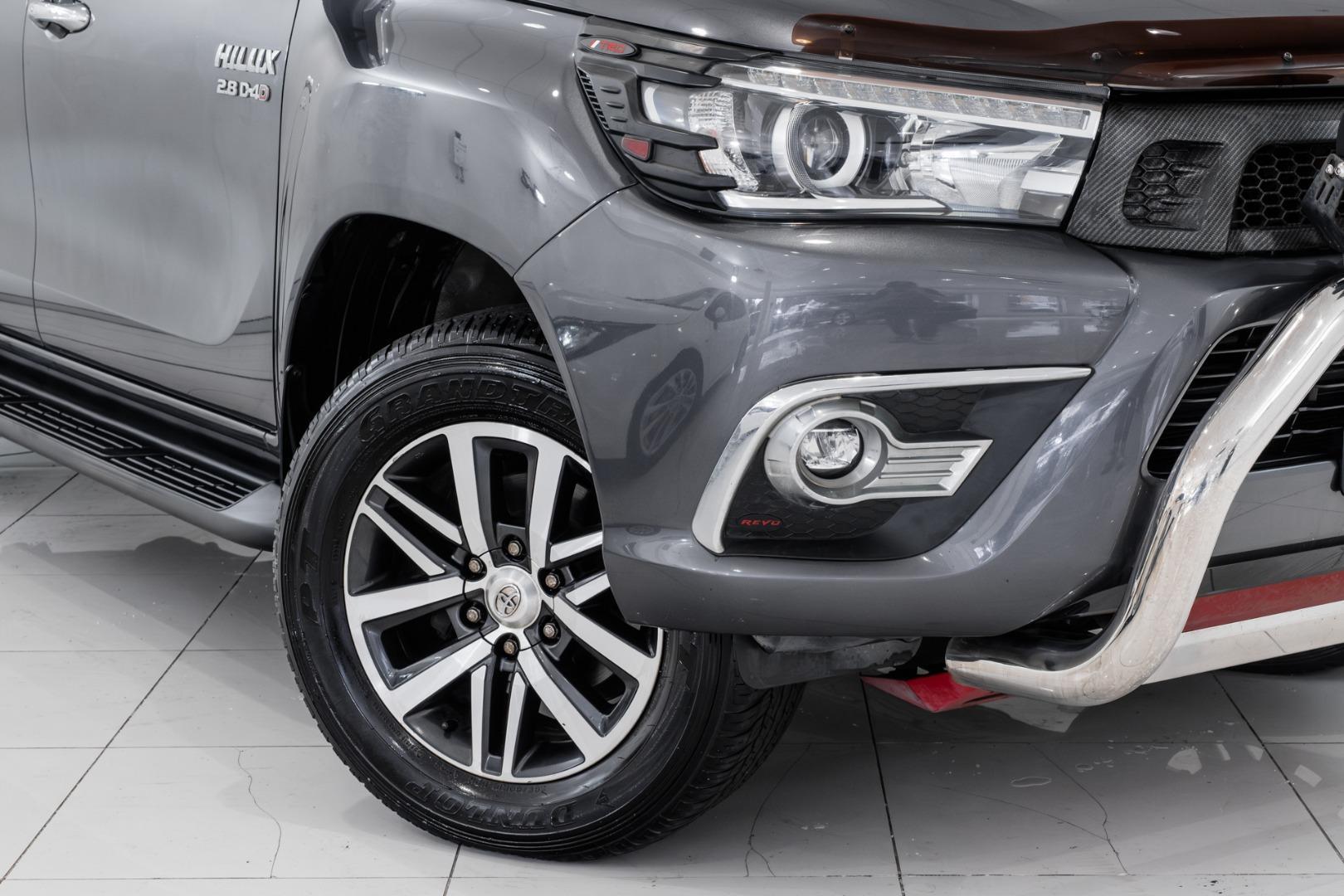 2017 Toyota Hilux SR5 in Silver