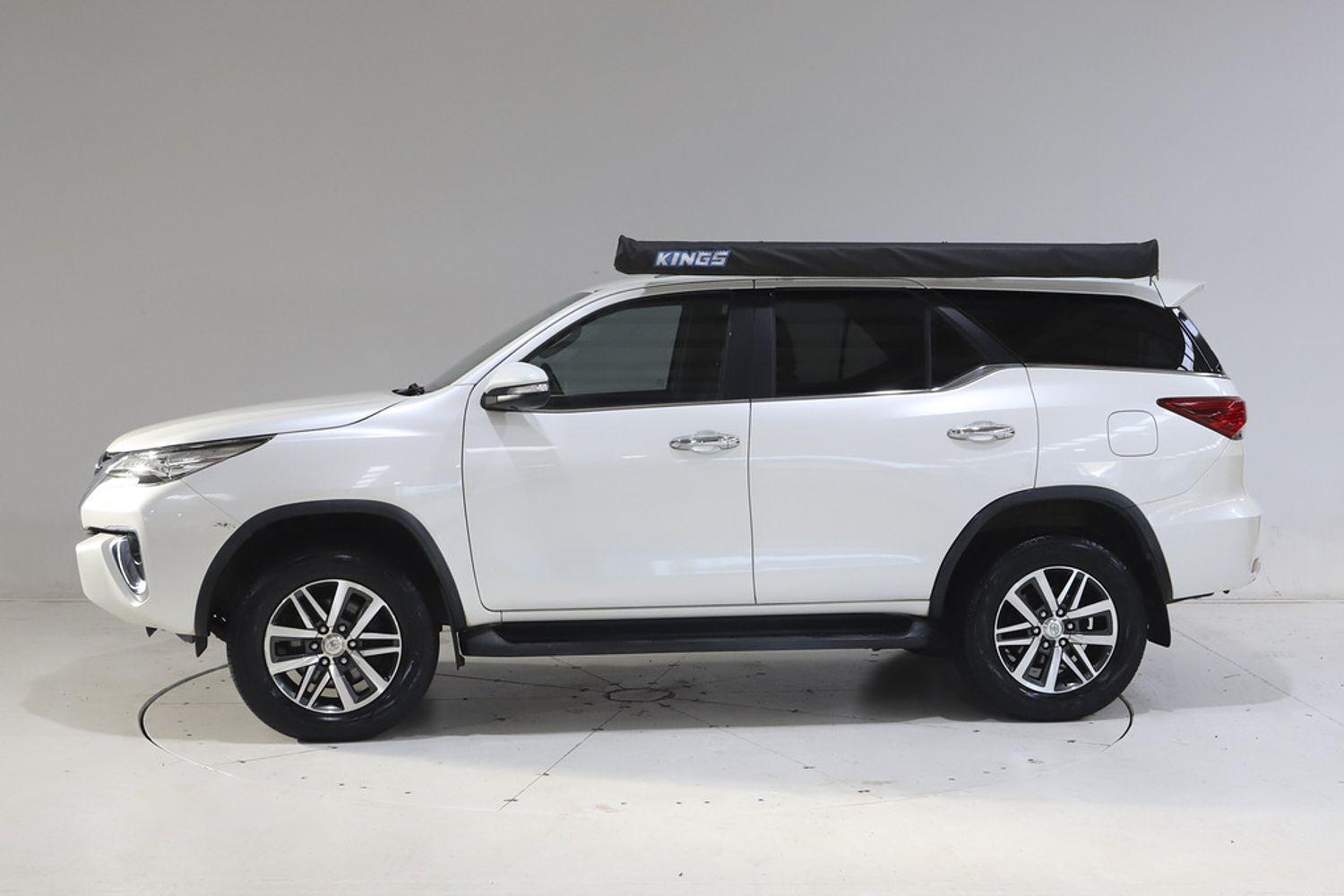 2016 Toyota Fortuner Crusade in White