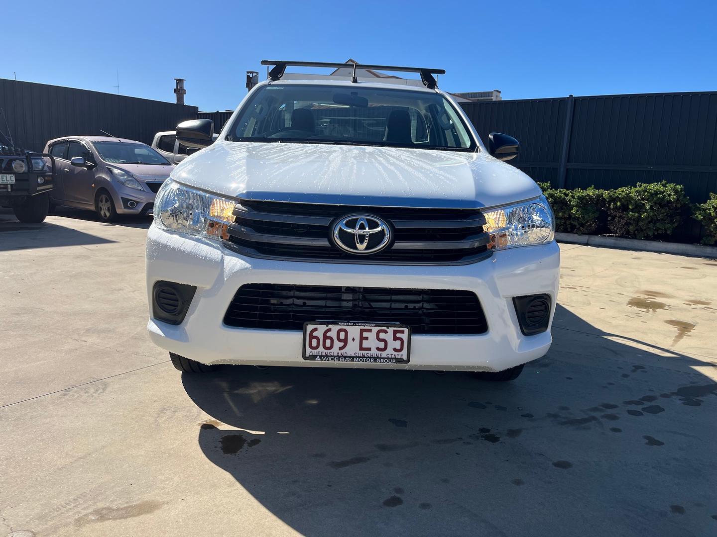2017 Toyota Hilux SR in White