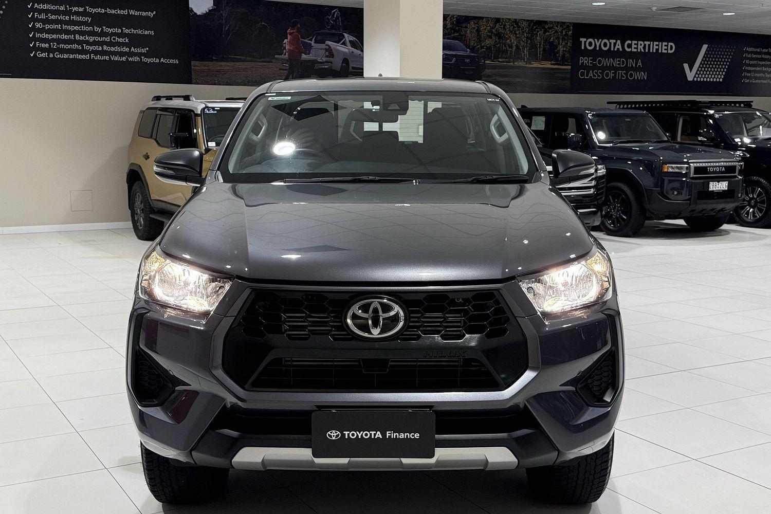 2025 Toyota Hilux SR in Silver