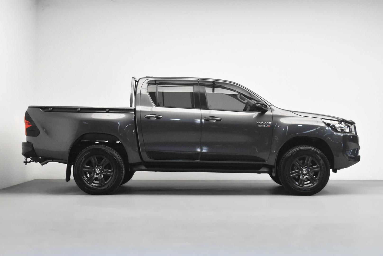 2025 Toyota Hilux SR in Silver