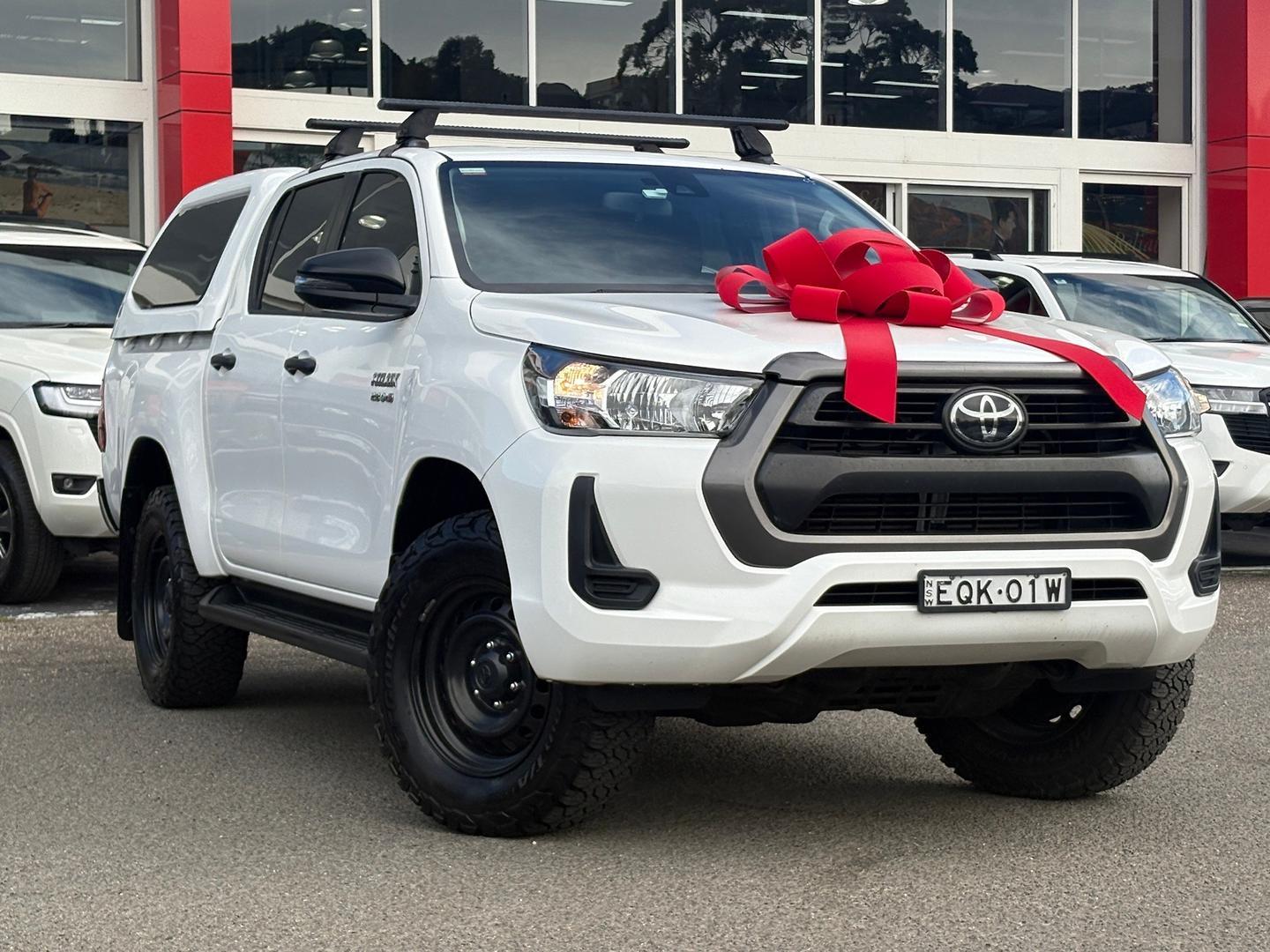 2021 Toyota Hilux SR in White