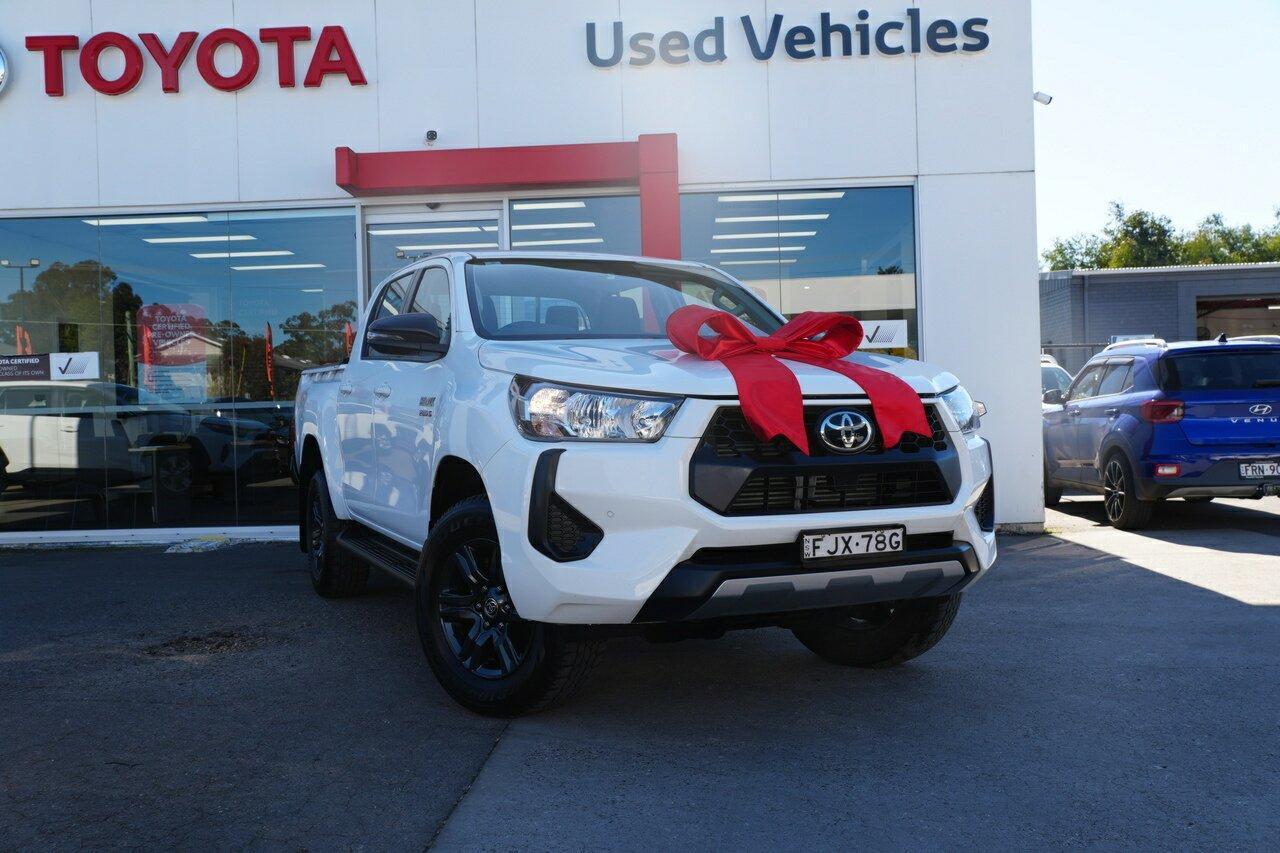 2024 Toyota Hilux SR in White