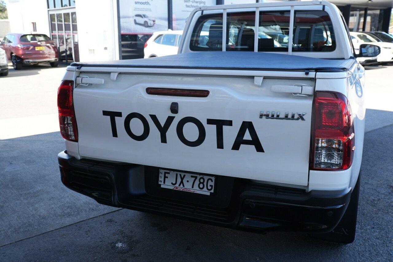 2024 Toyota Hilux SR in White