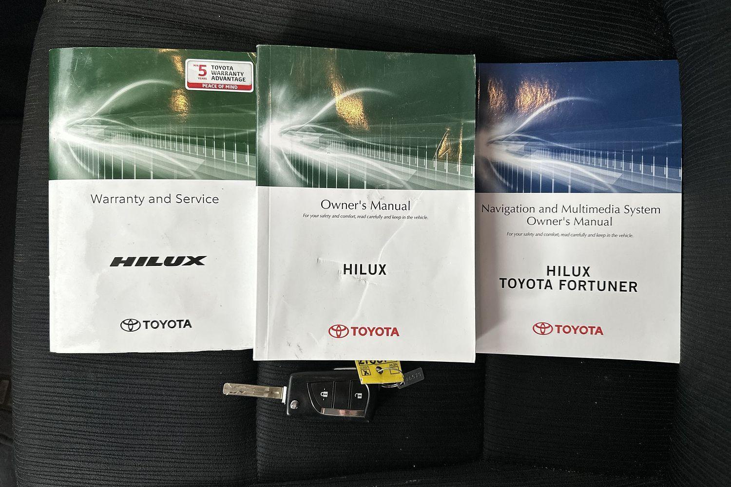 2019 Toyota Hilux SR in White