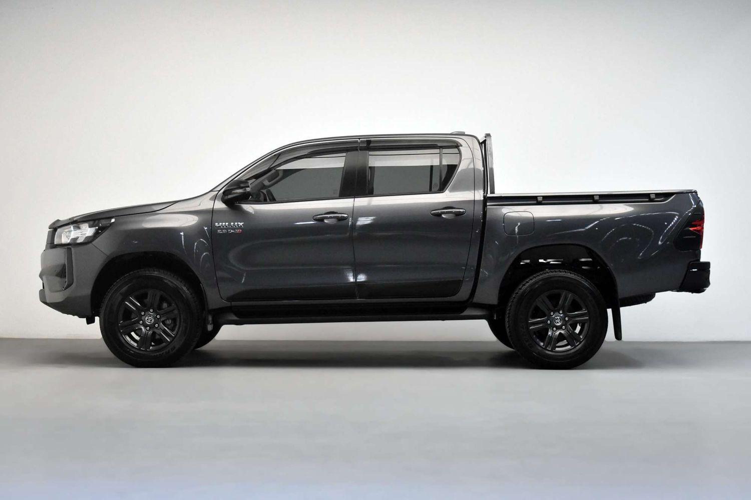2025 Toyota Hilux SR in Silver