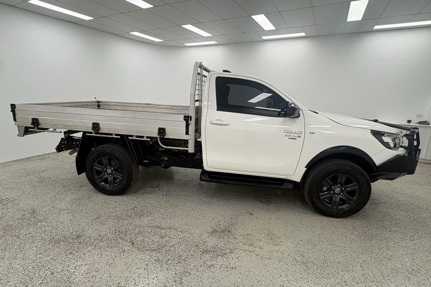 2024 Toyota Hilux SR in White