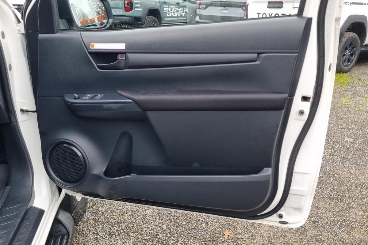 2023 Toyota Hilux SR in White