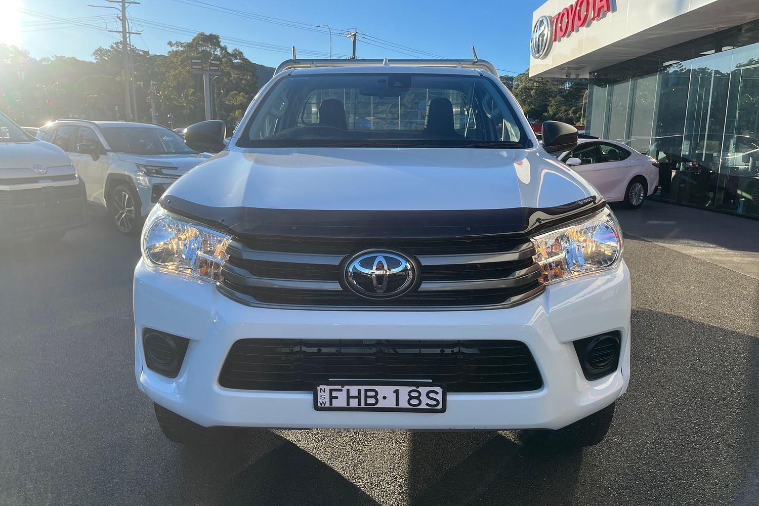 2024 Toyota Hilux SR in White