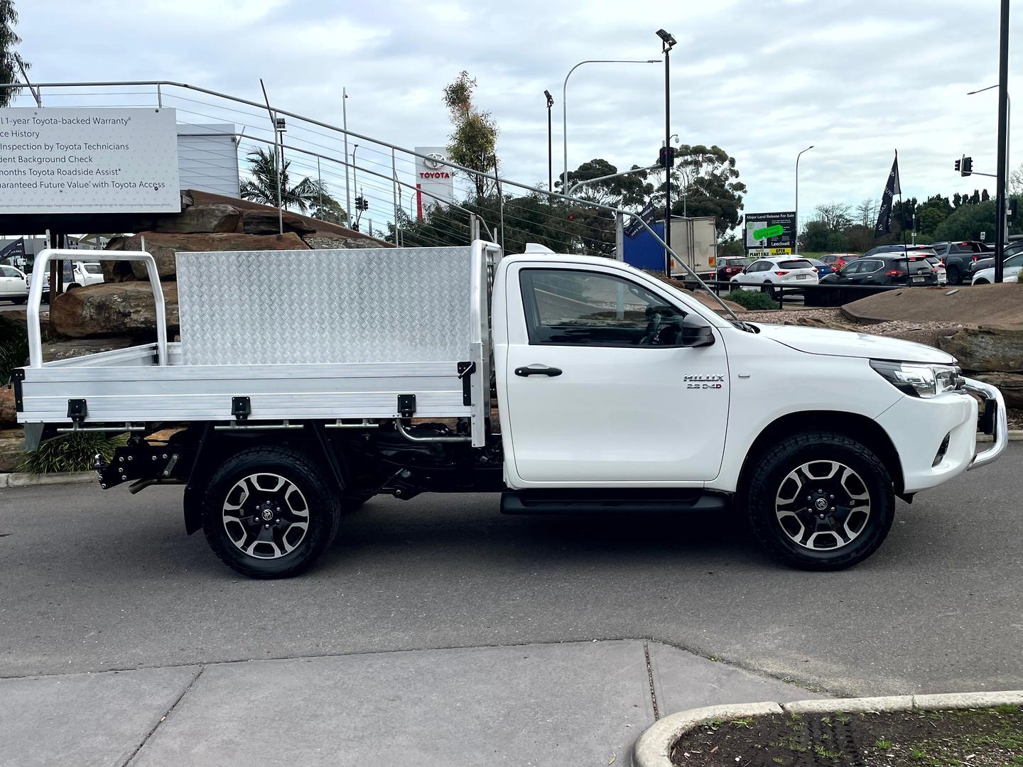 2022 Toyota Hilux SR in White