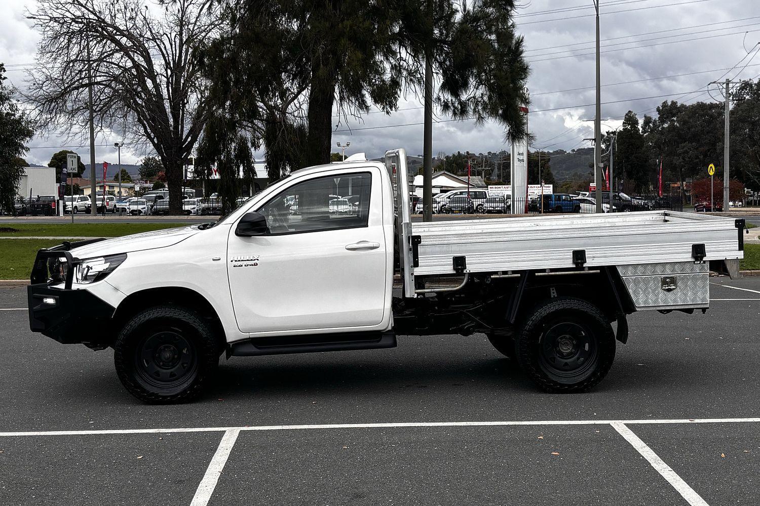 2022 Toyota Hilux SR in White
