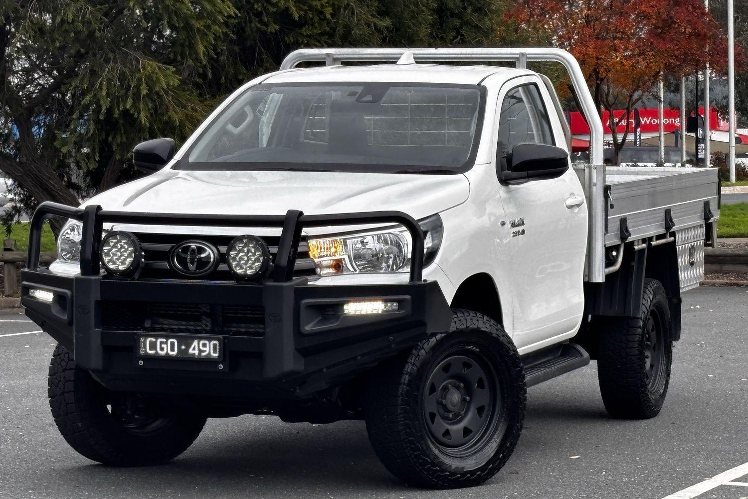 2022 Toyota Hilux SR in White