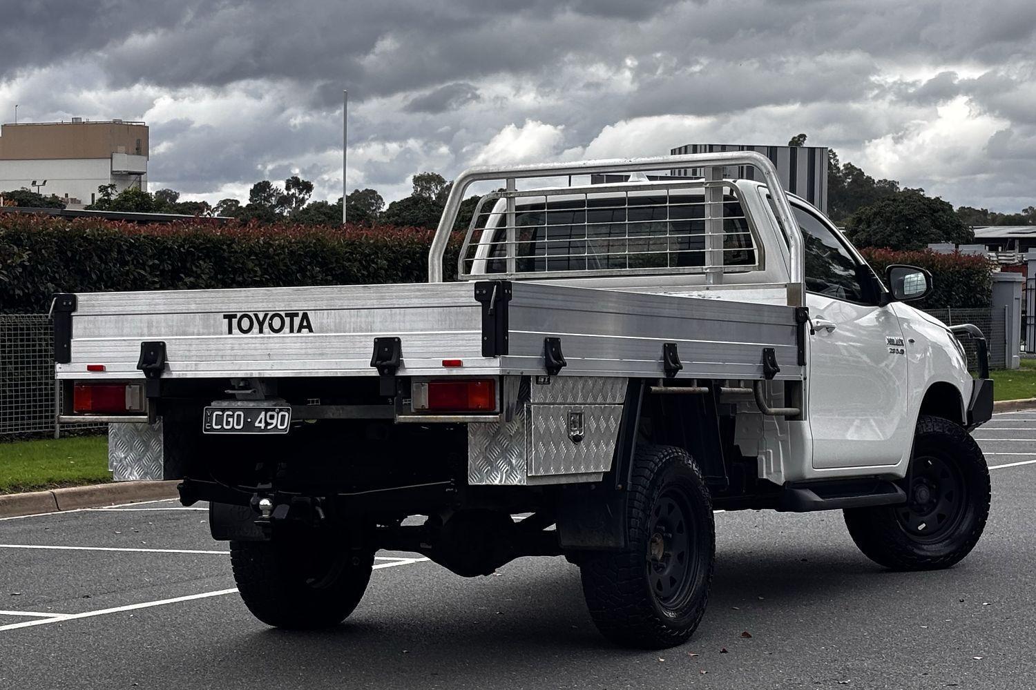 2022 Toyota Hilux SR in White