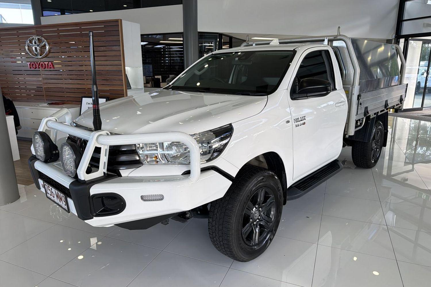 2024 Toyota Hilux SR in White