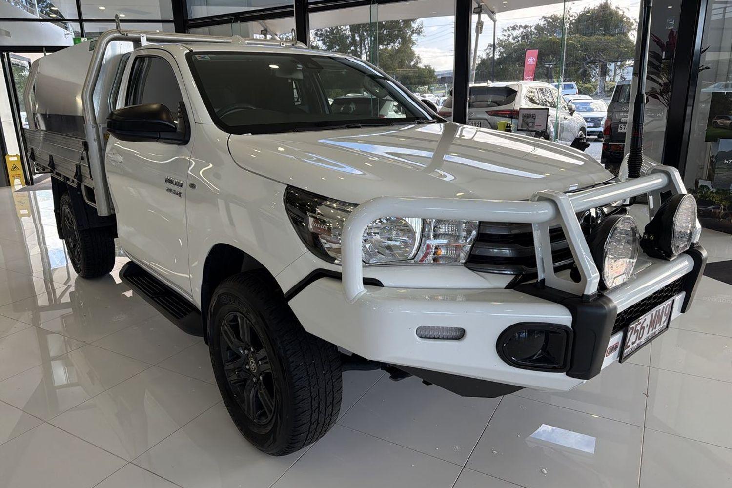 2024 Toyota Hilux SR in White