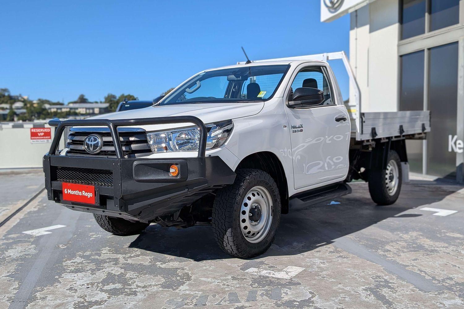 2020 Toyota Hilux SR in White