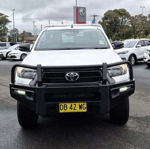 2021 Toyota Hilux SR in White