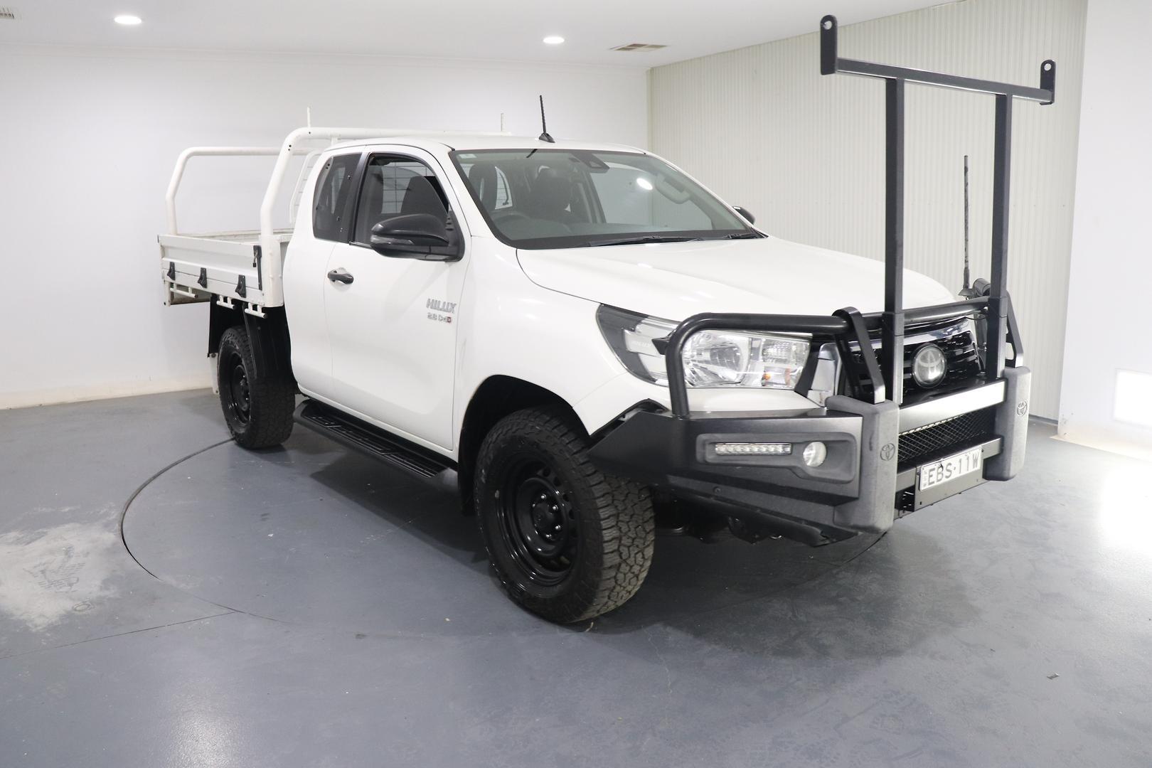 2020 Toyota Hilux SR in White
