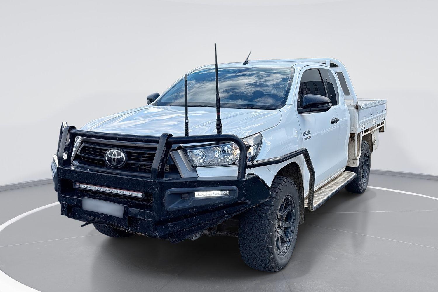 2020 Toyota Hilux SR in White