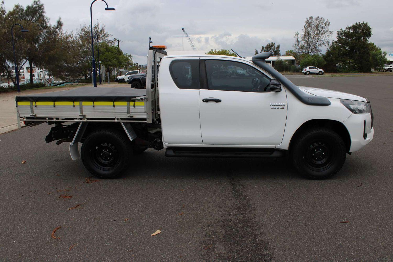 2020 Toyota Hilux SR in White