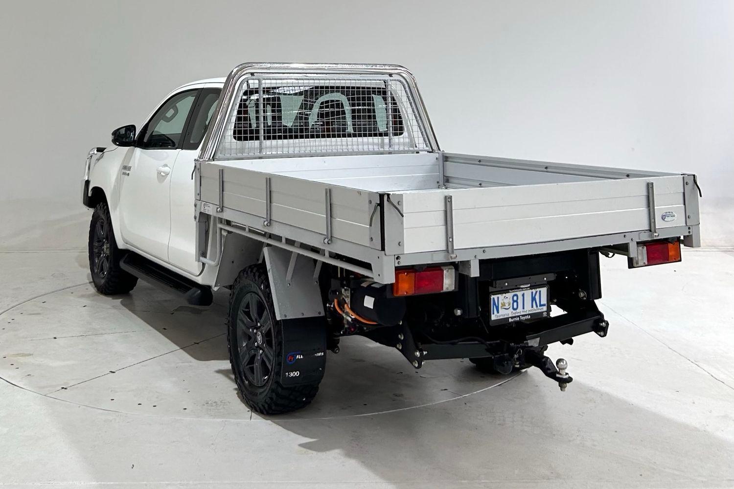 2023 Toyota Hilux SR in White