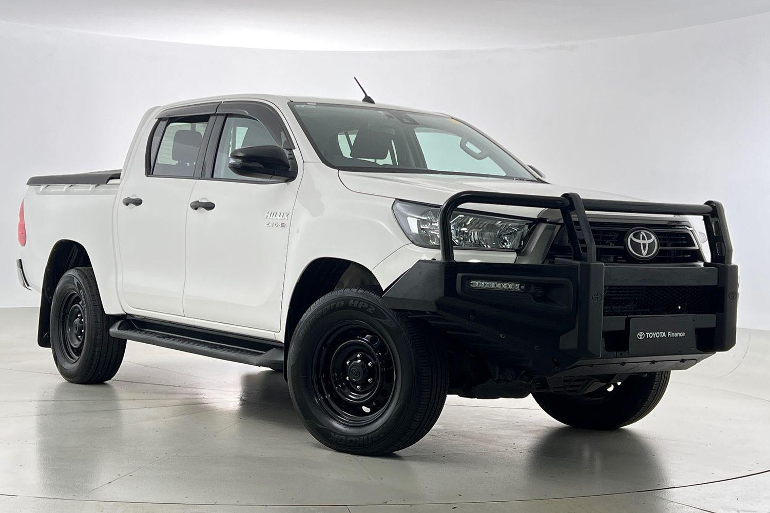 2020 Toyota Hilux SR in White