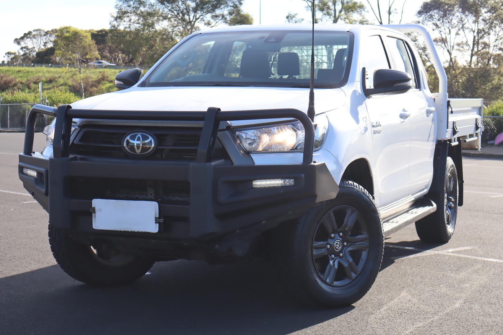 2022 Toyota Hilux SR in White