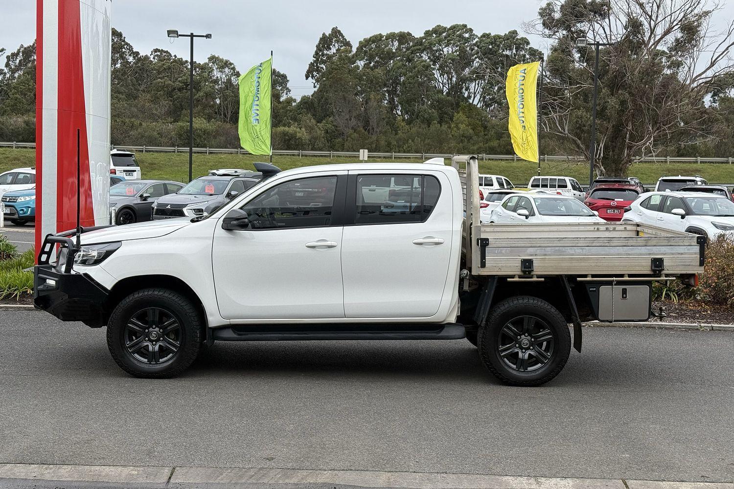 2023 Toyota Hilux SR in White