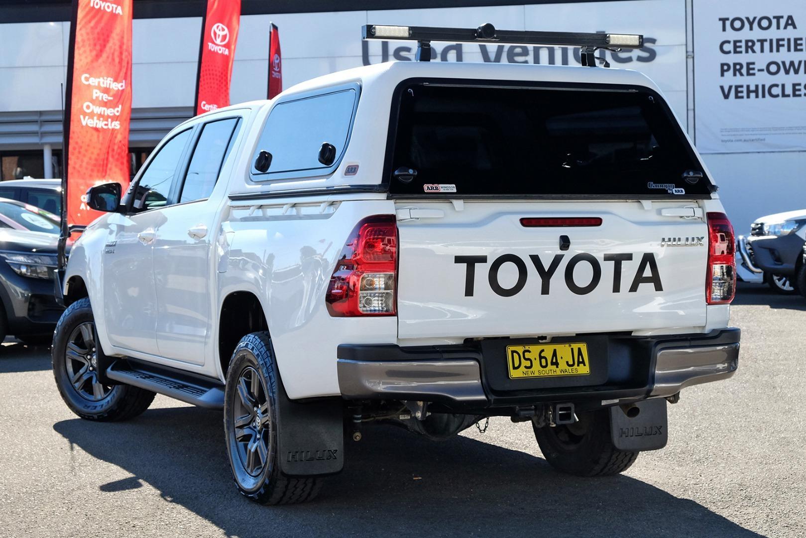 2023 Toyota Hilux SR in White