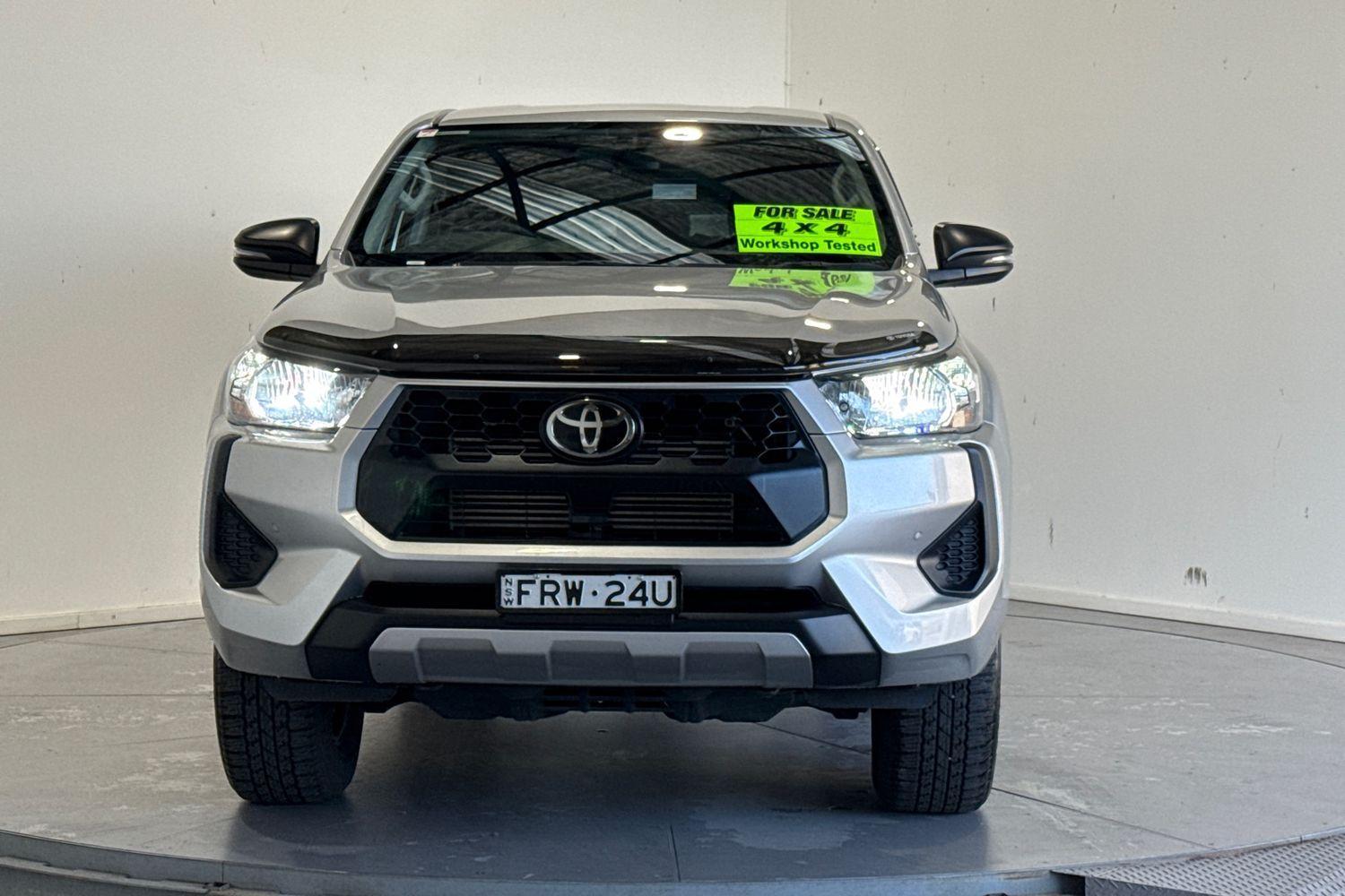 2025 Toyota Hilux SR in Silver