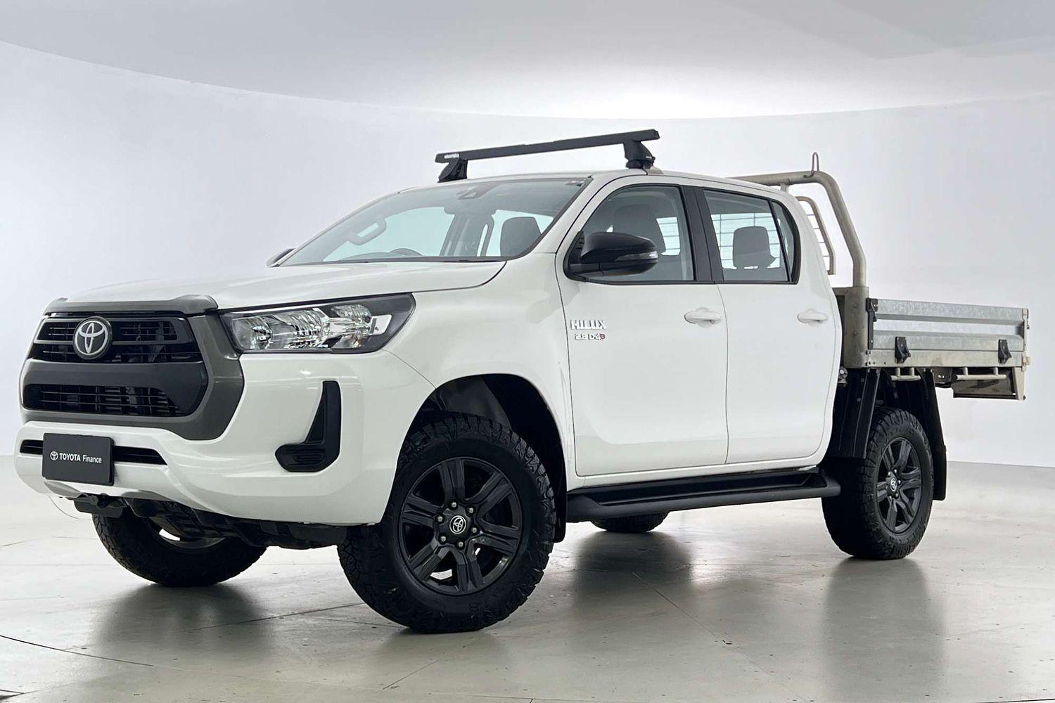 2023 Toyota Hilux SR in White
