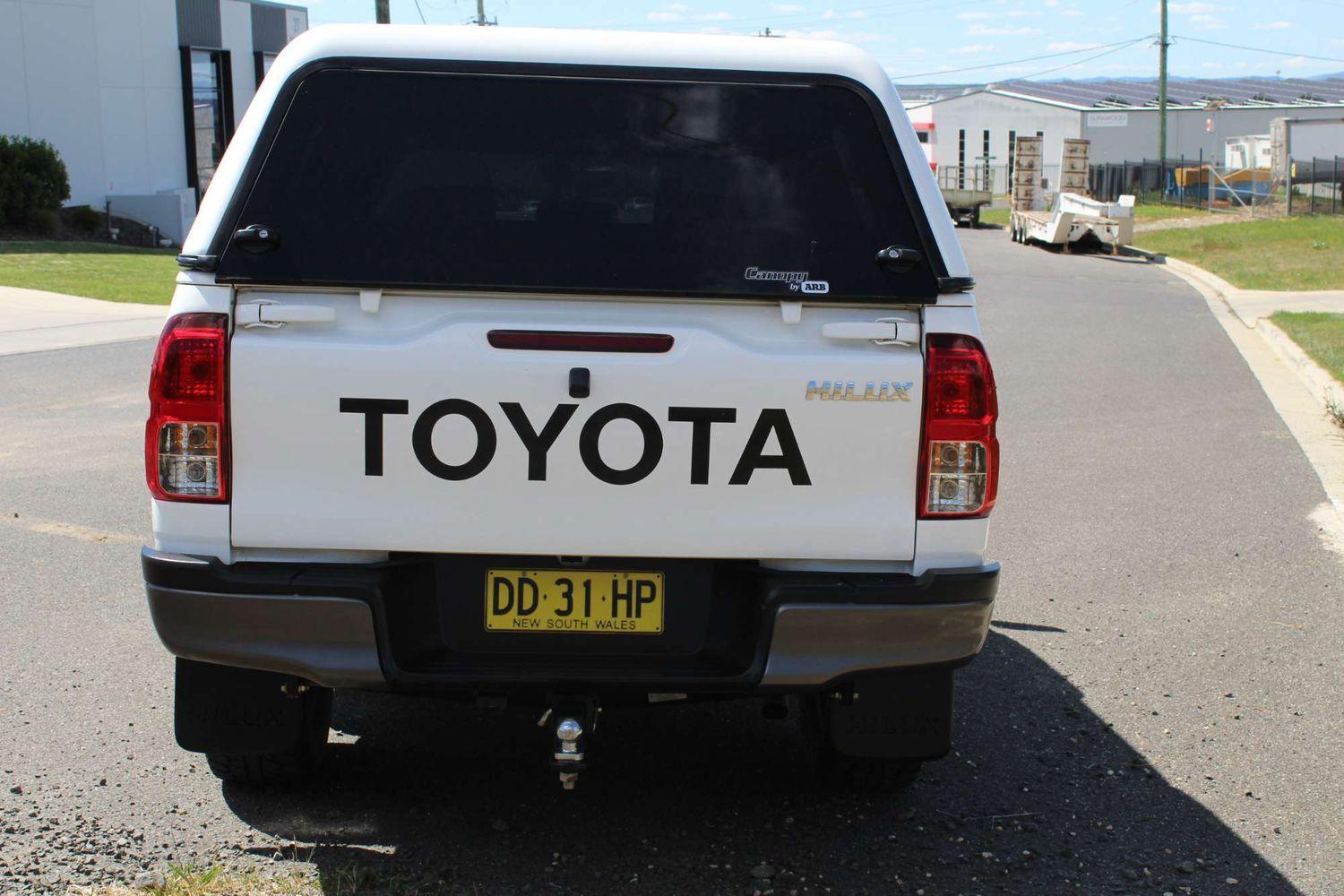2021 Toyota Hilux SR in White