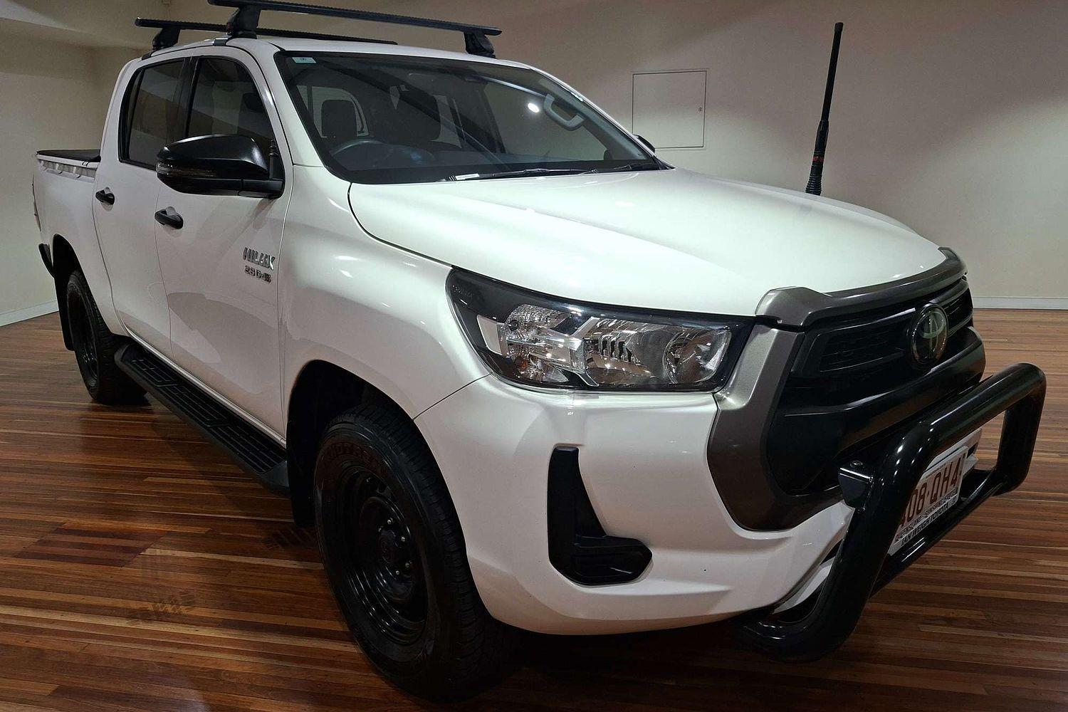 2022 Toyota Hilux SR in White