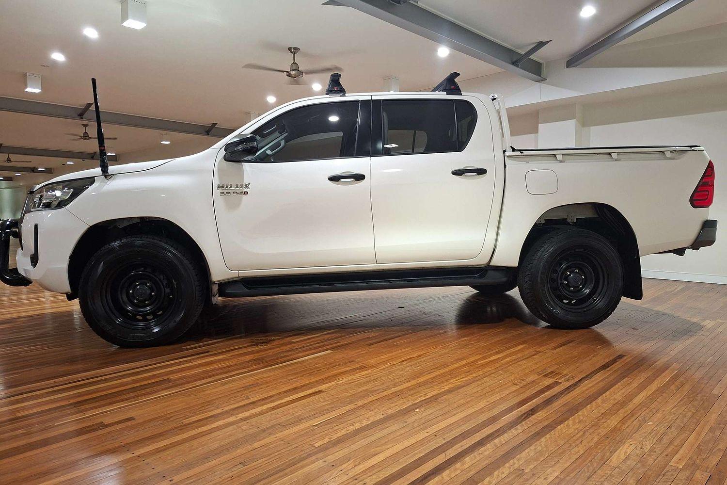 2022 Toyota Hilux SR in White