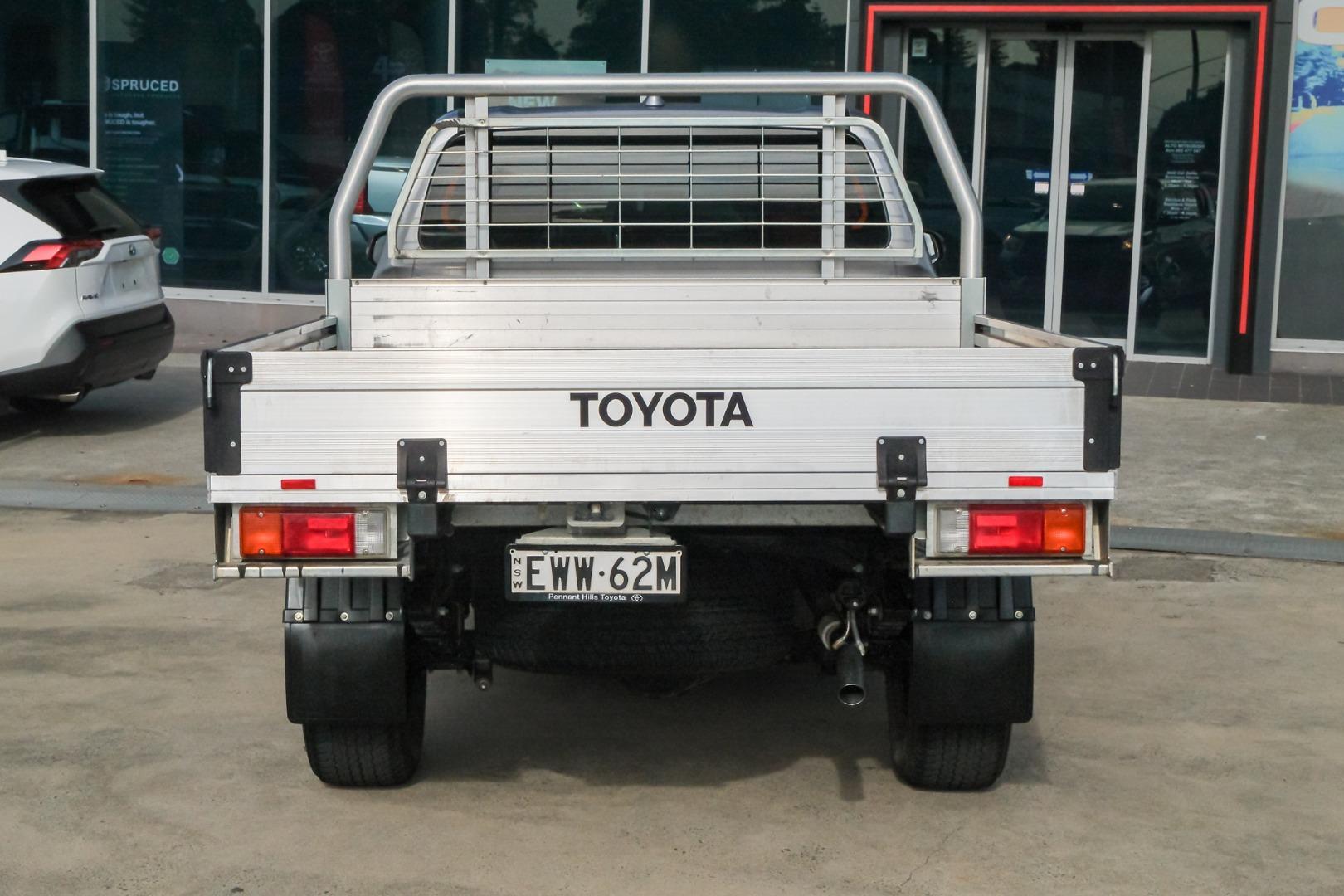 2022 Toyota Hilux SR in Silver