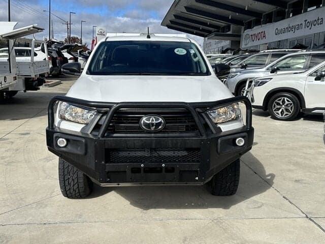 2020 Toyota Hilux SR in White