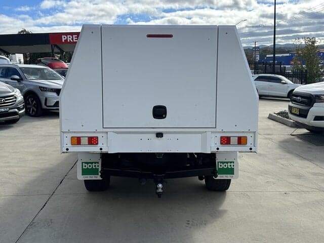 2020 Toyota Hilux SR in White