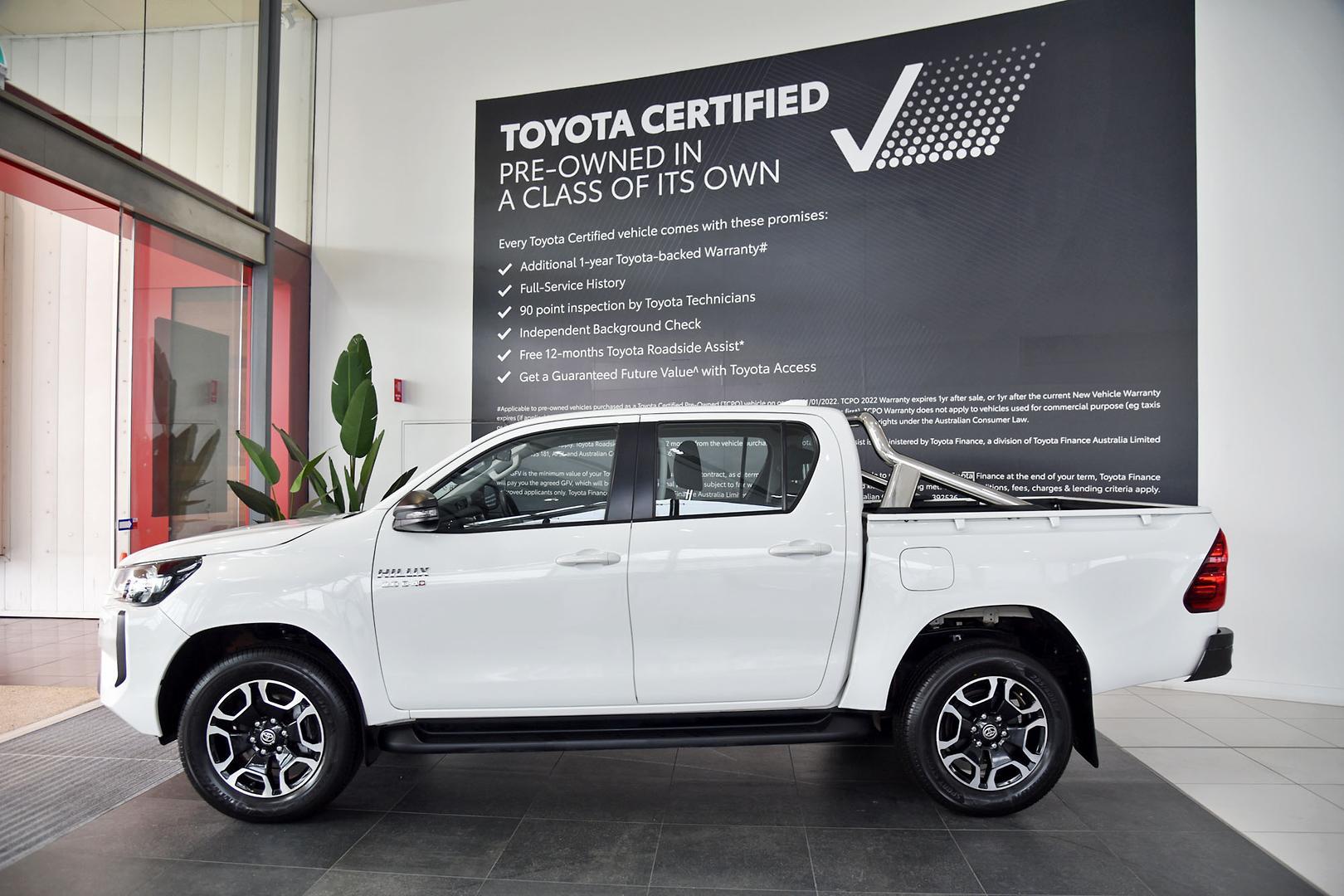 2025 Toyota Hilux SR in White