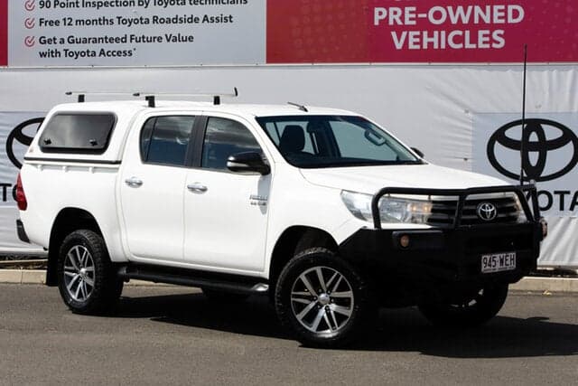 2015 Toyota Hilux SR in White