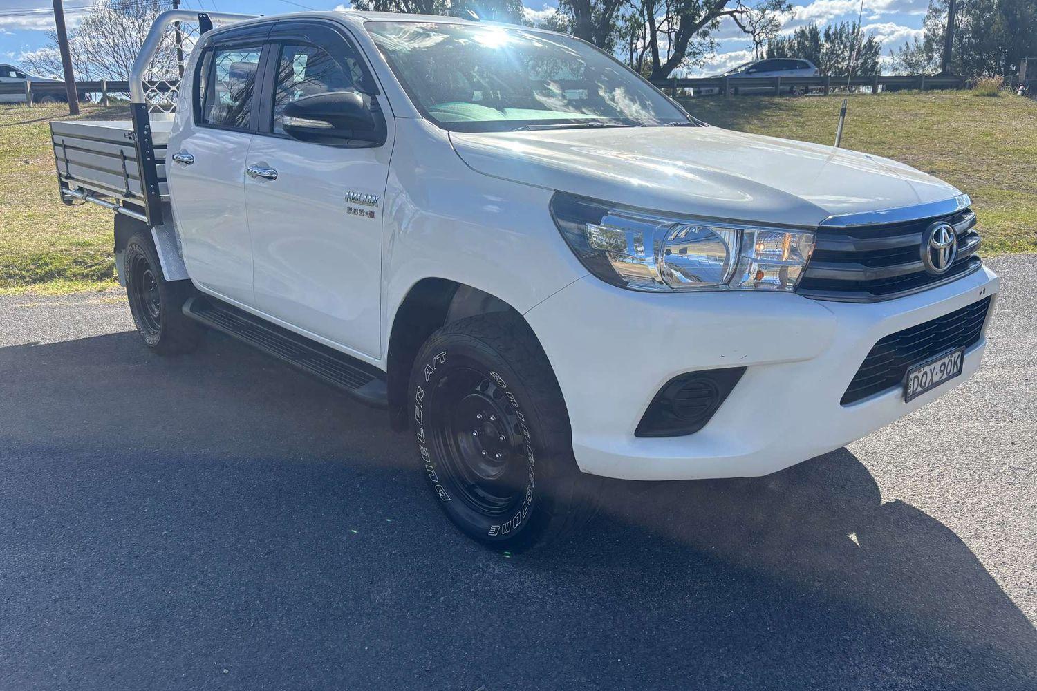 2017 Toyota Hilux SR in White