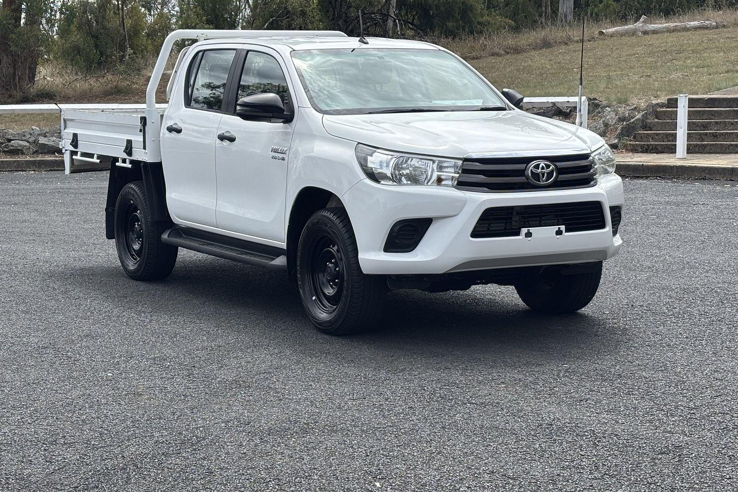 2018 Toyota Hilux SR in White