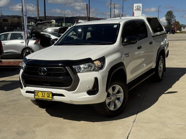 2021 Toyota Hilux SR in White