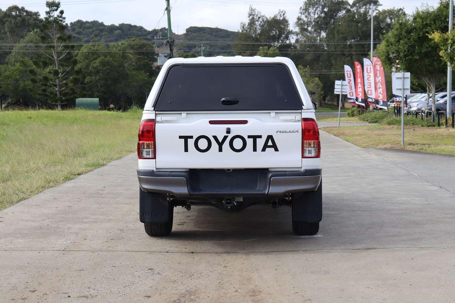 2021 Toyota Hilux SR in White