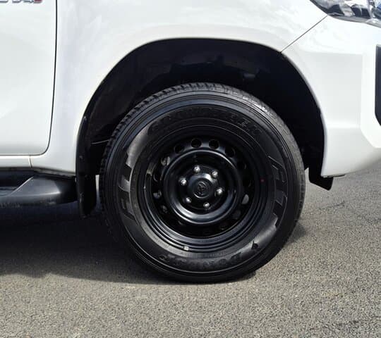2021 Toyota Hilux SR in White