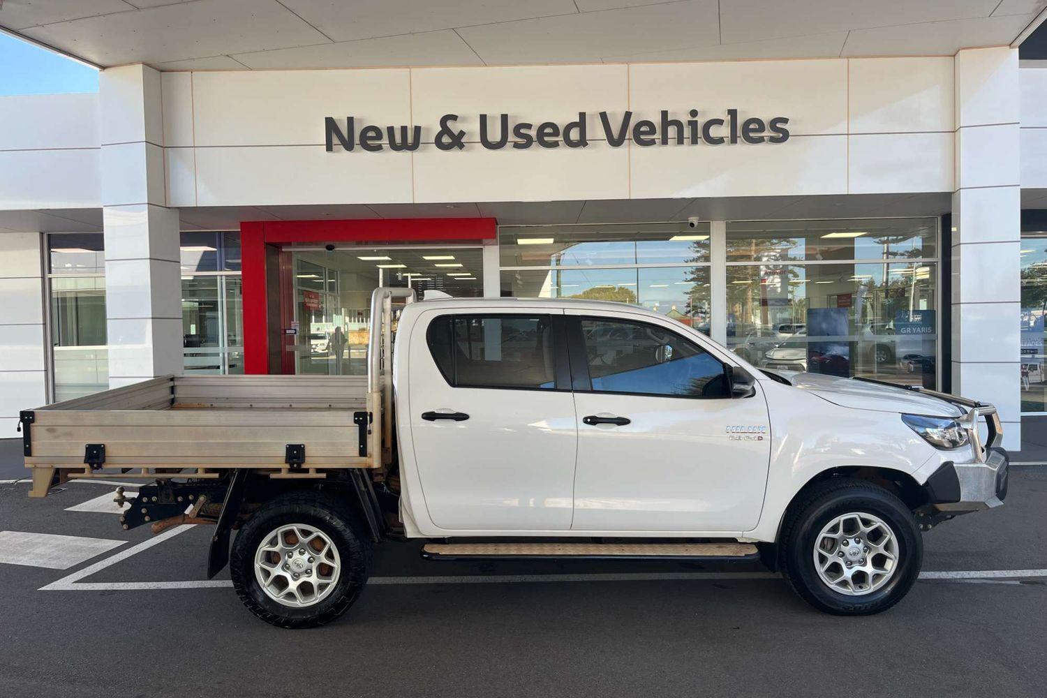 2022 Toyota Hilux SR in White