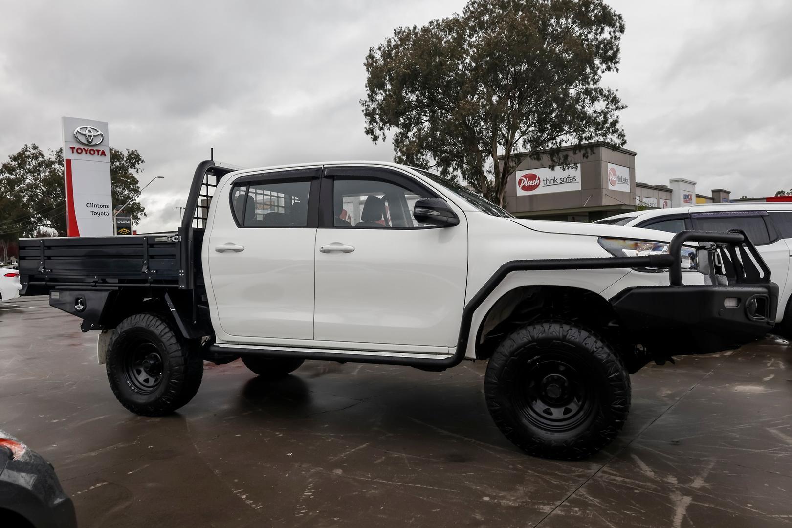 2023 Toyota Hilux SR in White