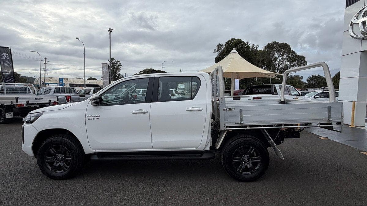 2024 Toyota Hilux SR in White